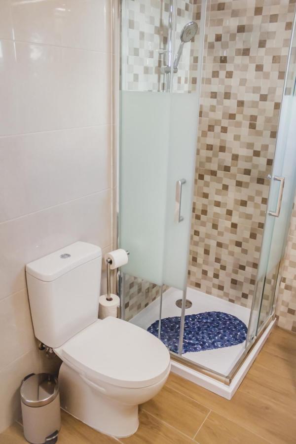 Lovely & Bright Renovated Apt. W/ Balcony In Лагос Екстериор снимка